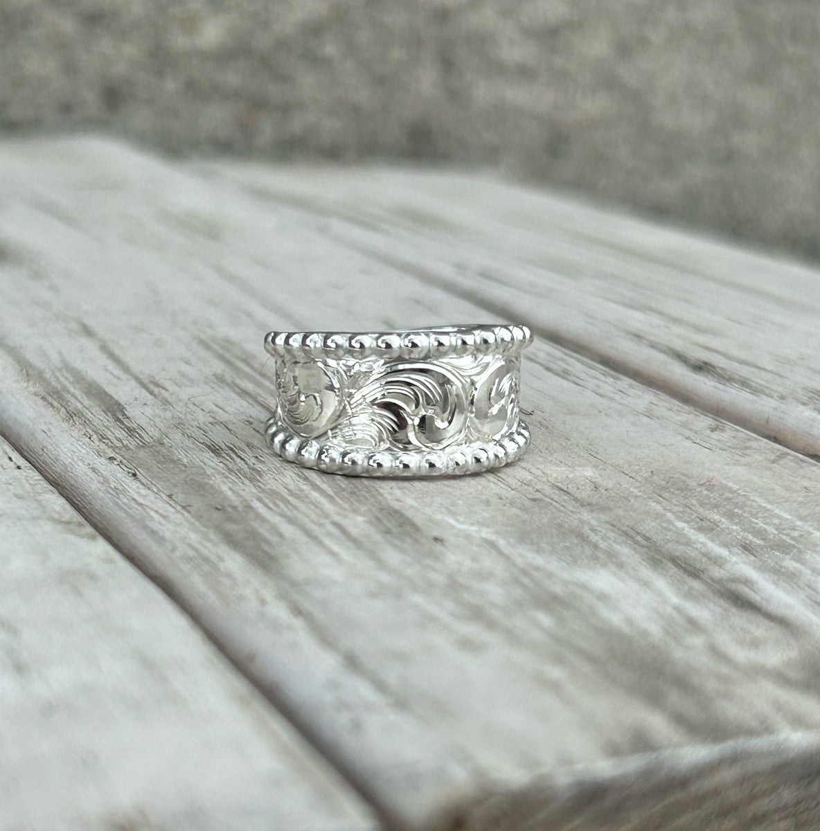 Dot border ring – PurpleSageSilver