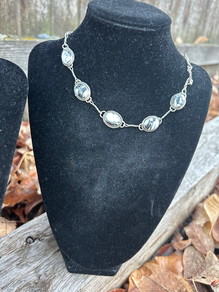 White buffalo choker