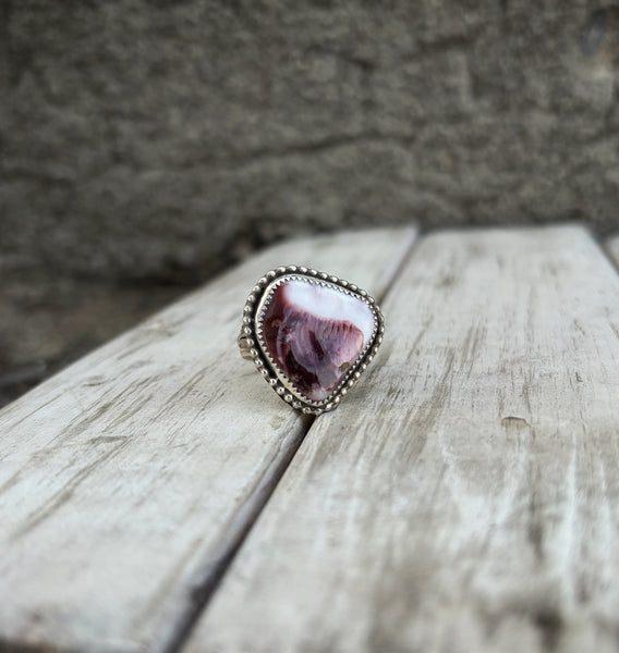 Purple spiny oyster ring