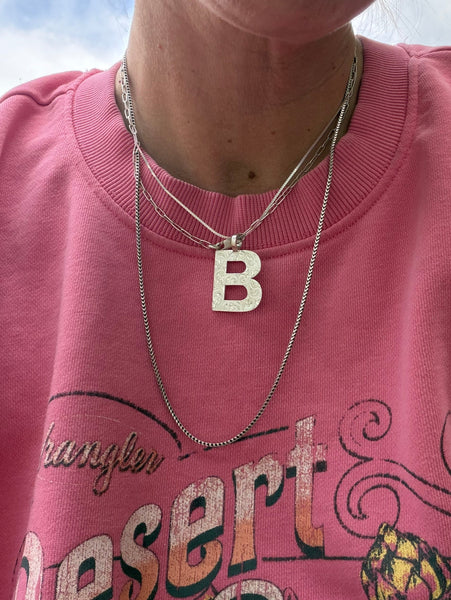 Engraved initial necklace