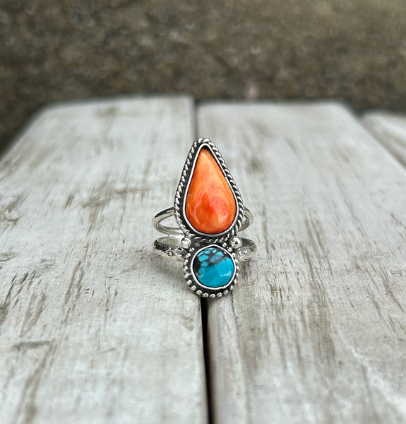 Spiny oyster and turquoise ring