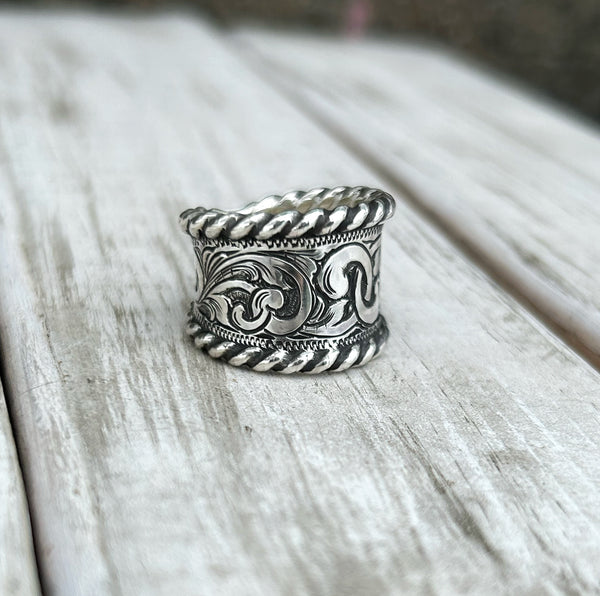 Silver wide band