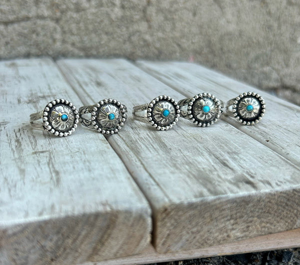 Flower concho ring