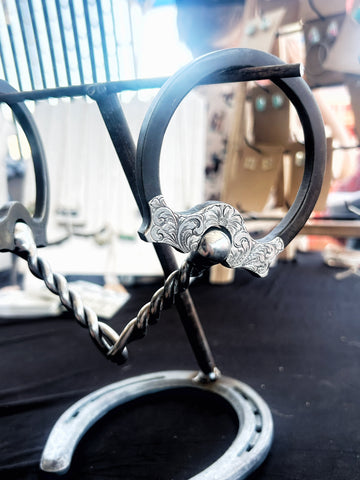 Twisted ring snaffle